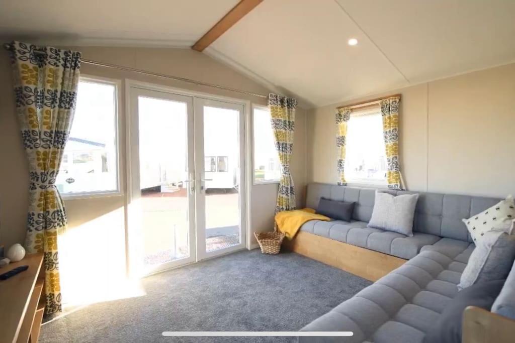 Perfect Family Getaway, With Lots Of Facilities! Villa Scratby Екстериор снимка
